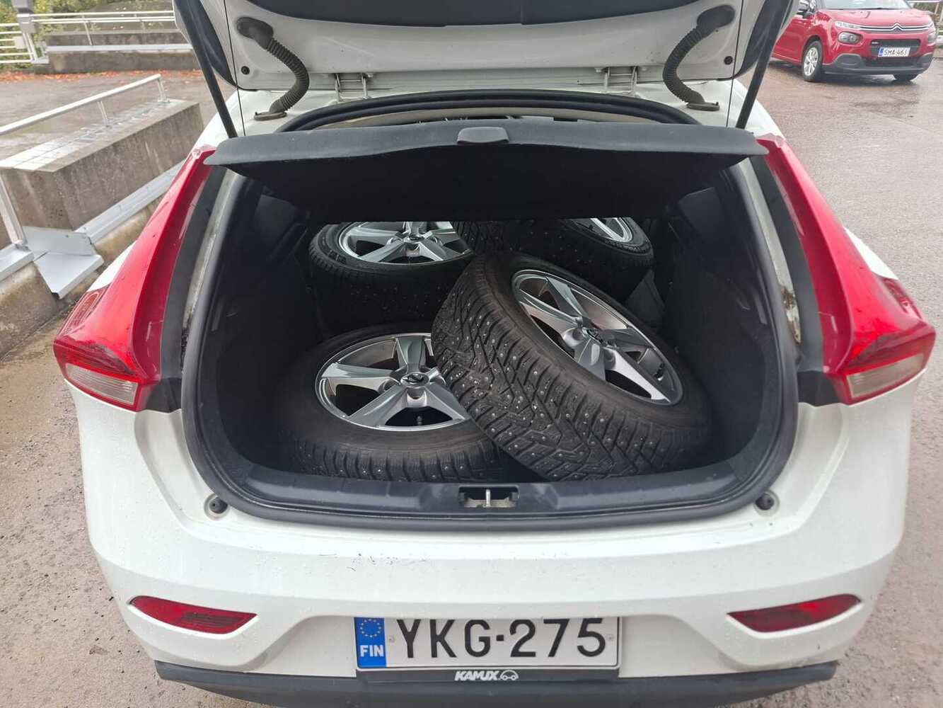 Volvo V40 vaihtoauto