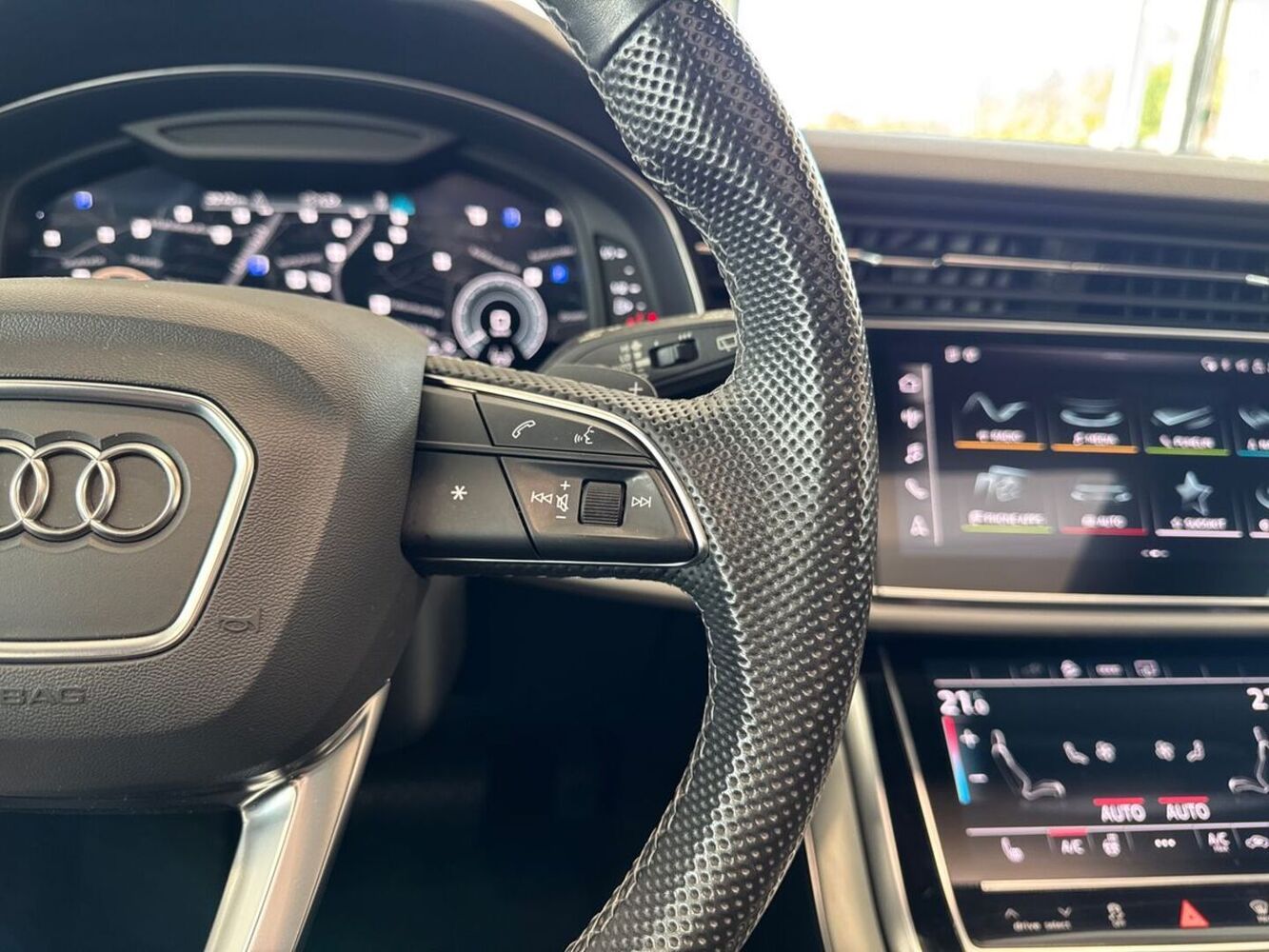 Audi Q7 vaihtoauto
