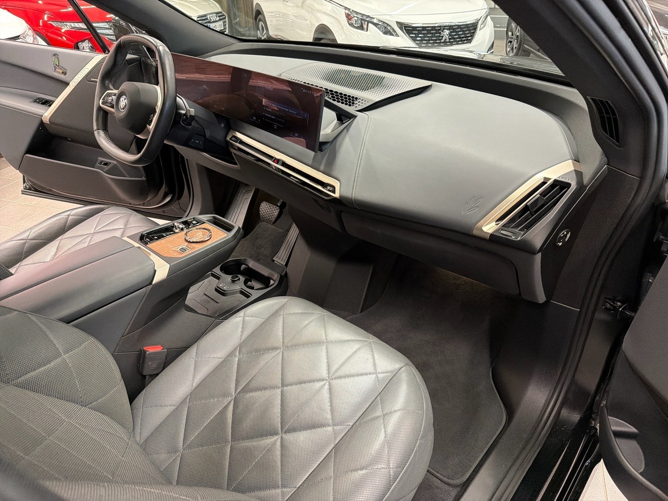 BMW iX vaihtoauto