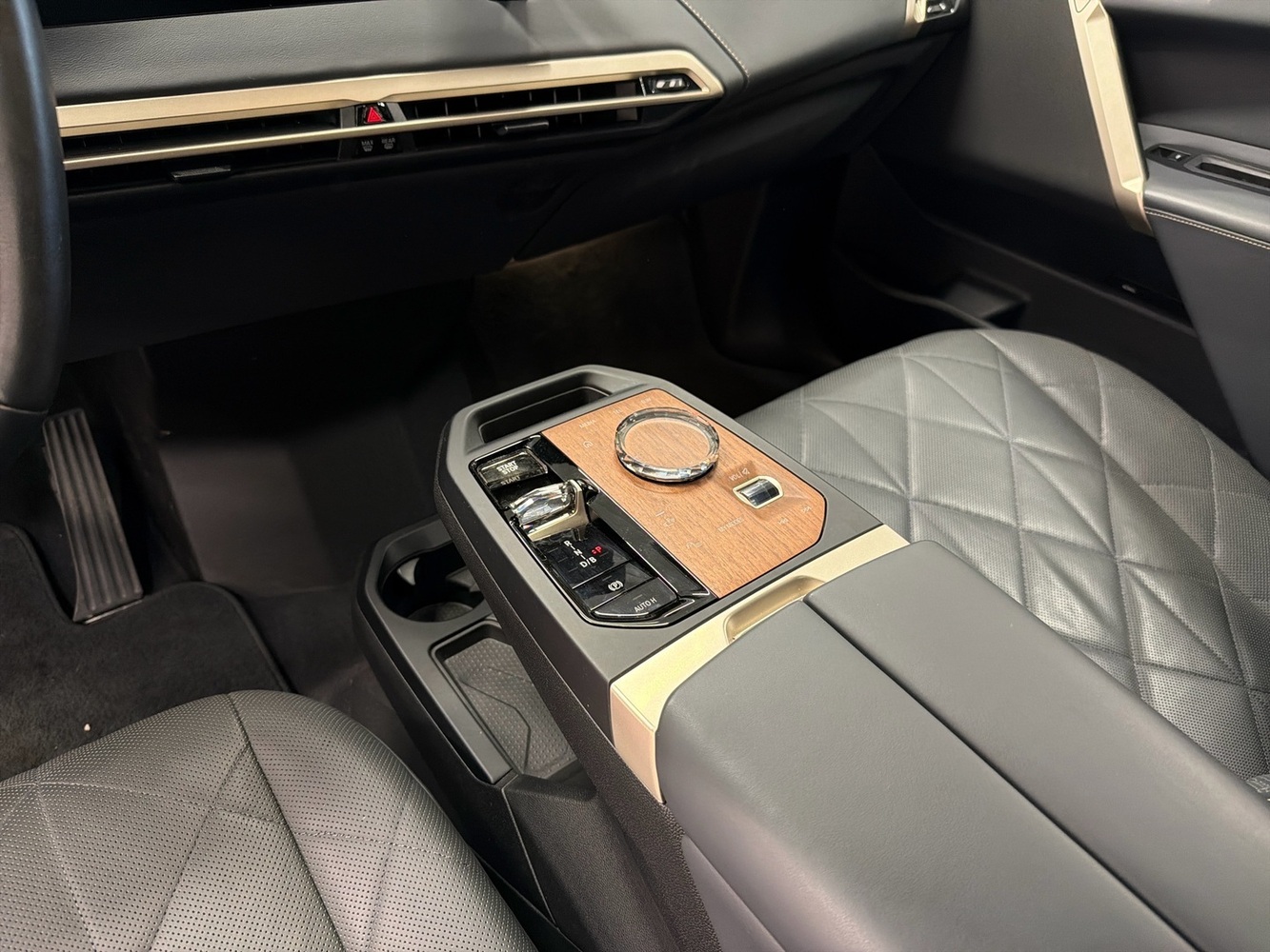 BMW iX vaihtoauto
