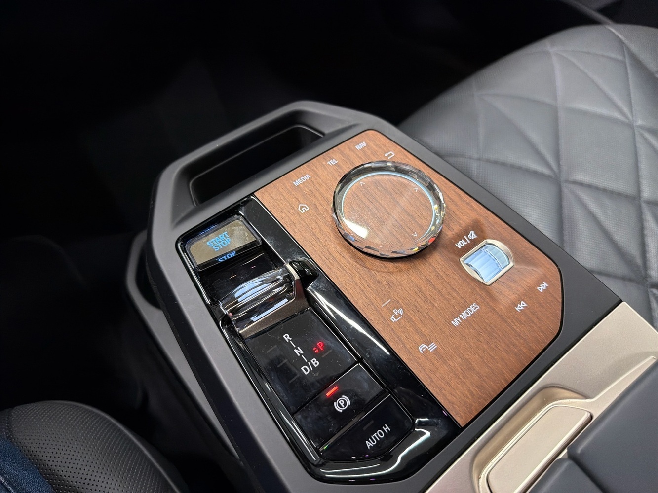 BMW iX vaihtoauto