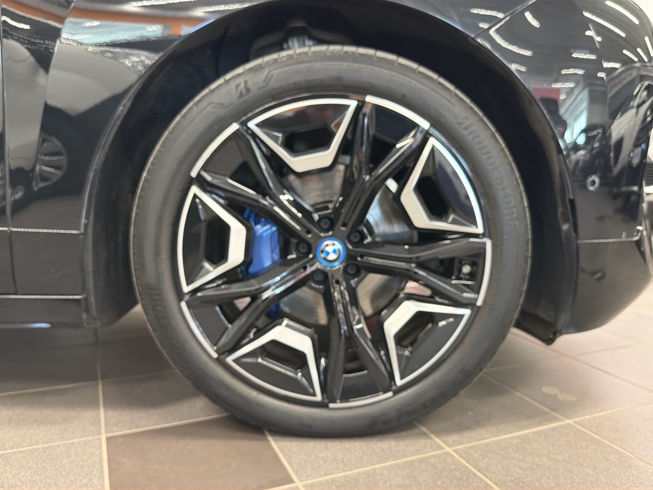 BMW iX vaihtoauto