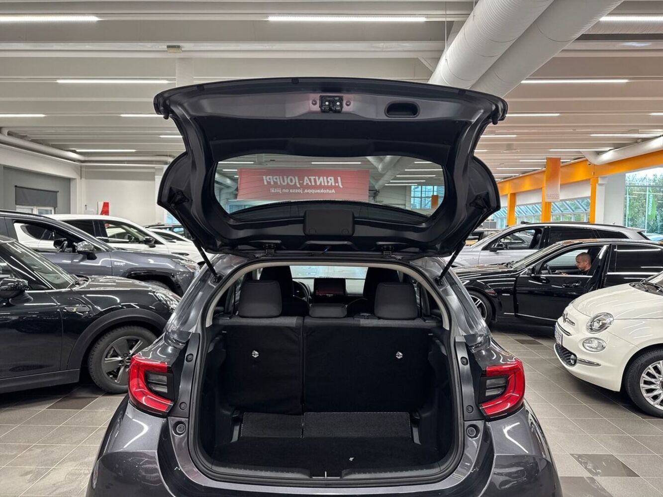 Toyota Yaris vaihtoauto