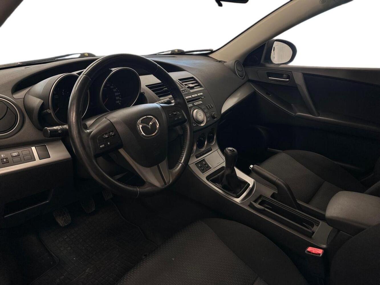 Mazda 3 vaihtoauto