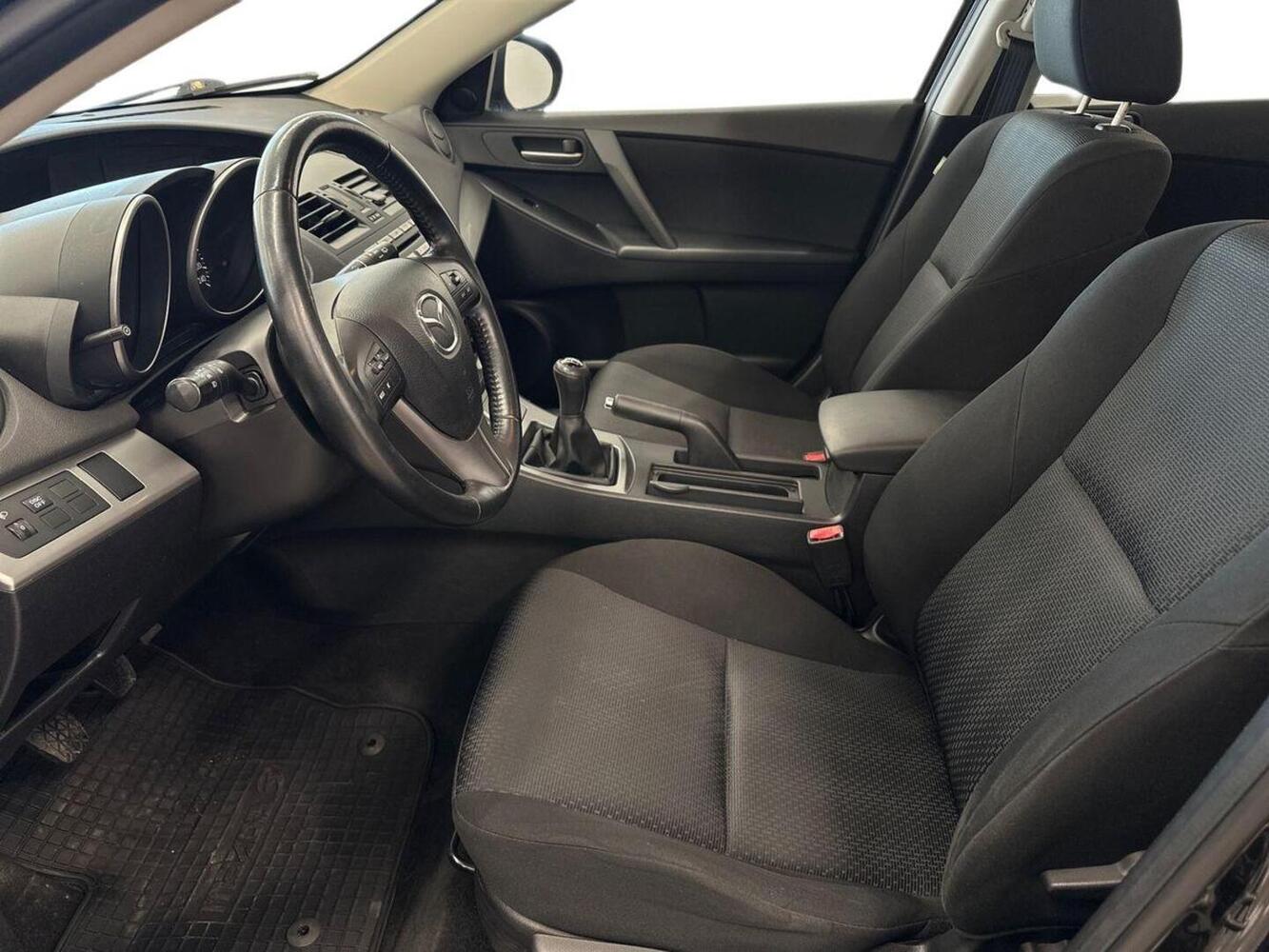 Mazda 3 vaihtoauto