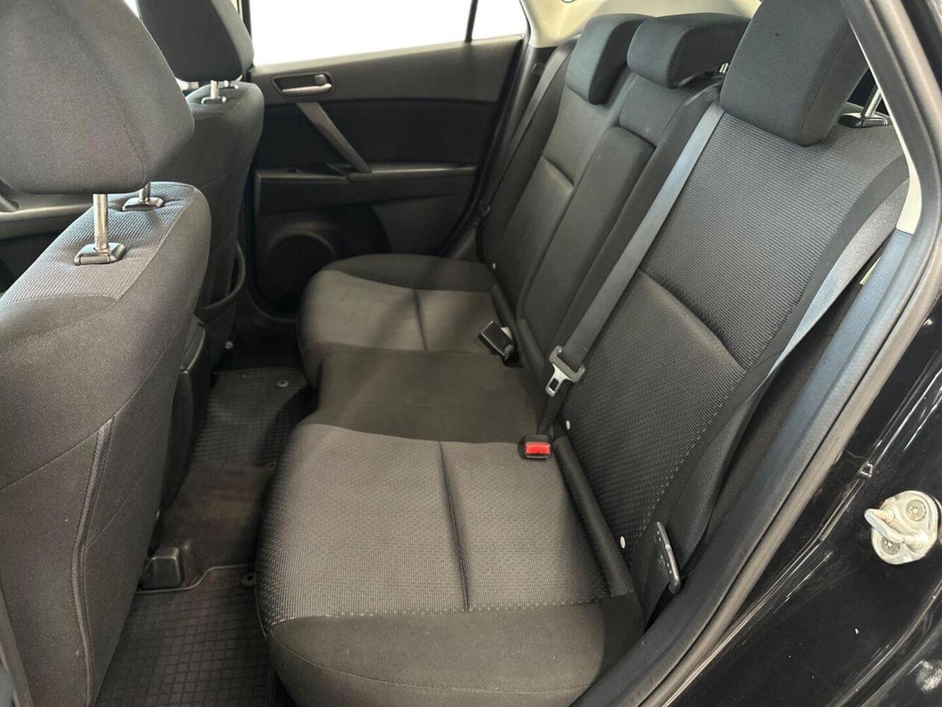 Mazda 3 vaihtoauto