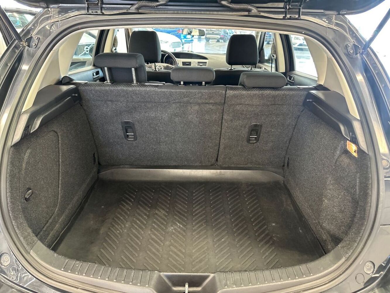 Mazda 3 vaihtoauto