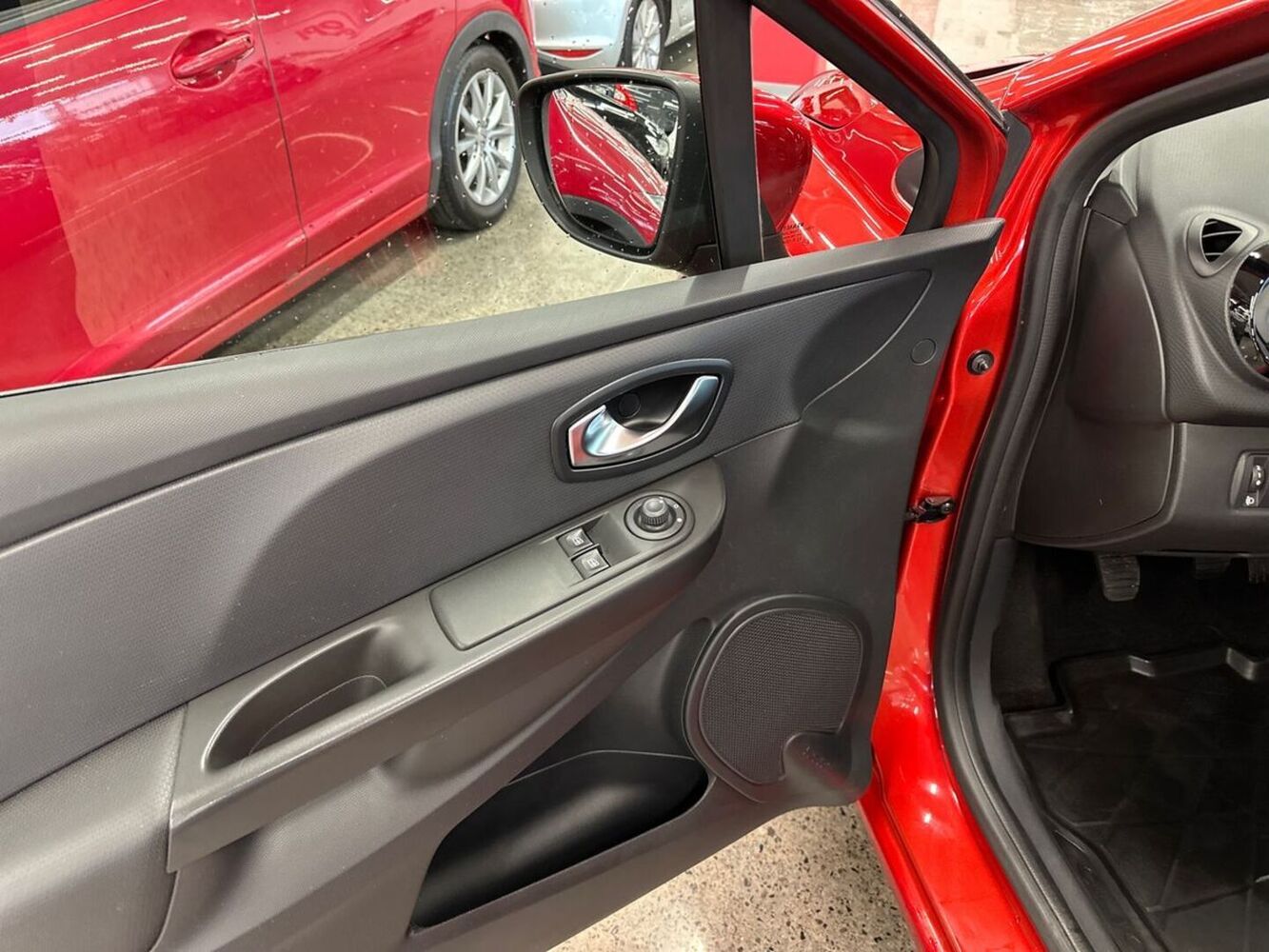 Renault Clio vaihtoauto
