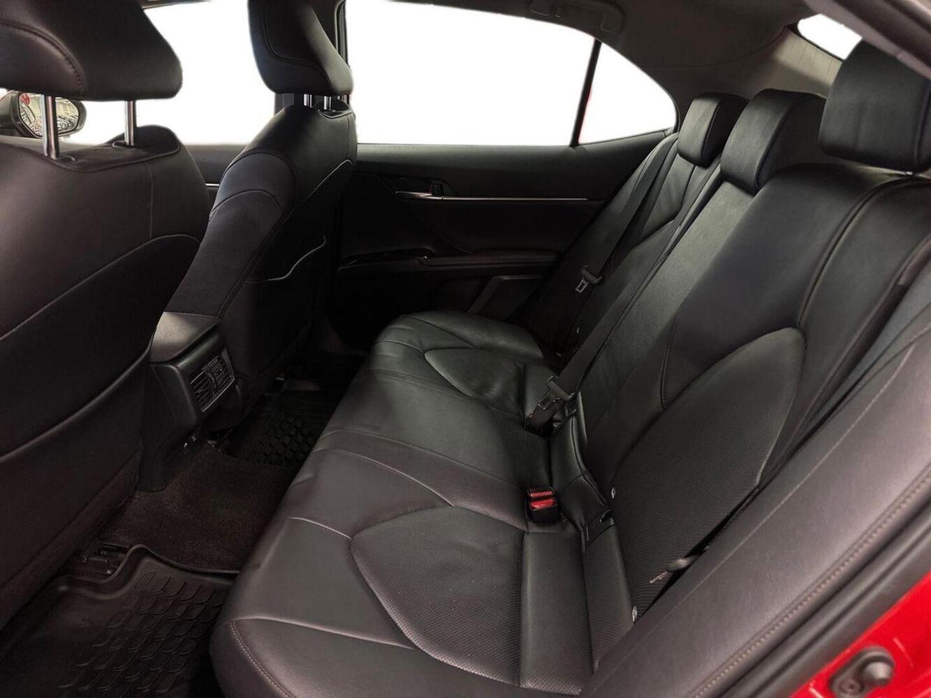 Toyota Camry vaihtoauto