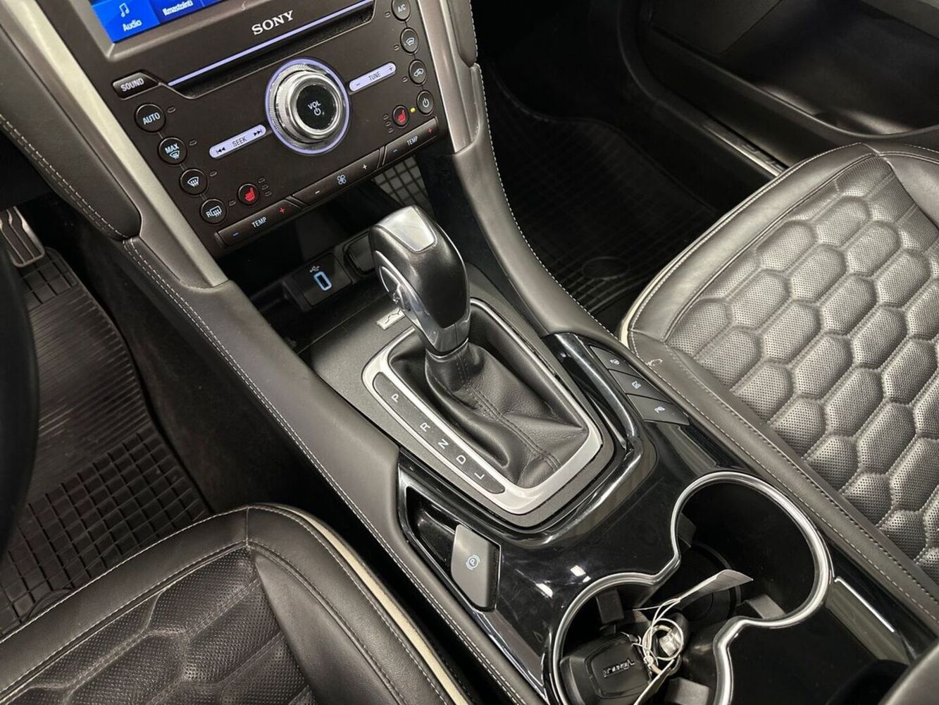 Ford Mondeo vaihtoauto