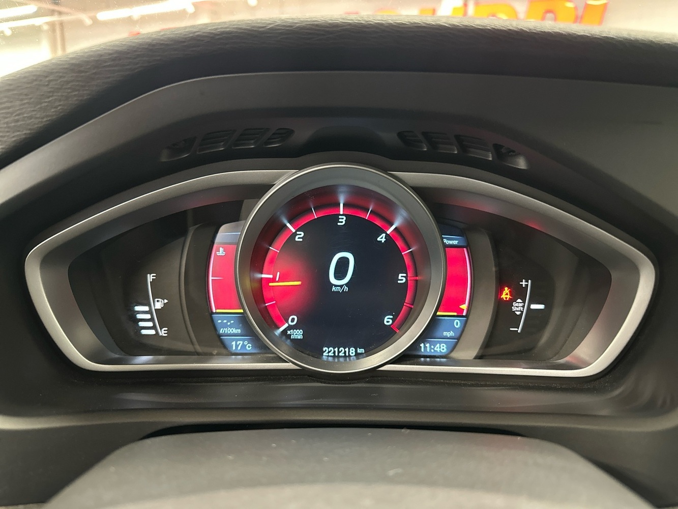 Volvo V40 vaihtoauto