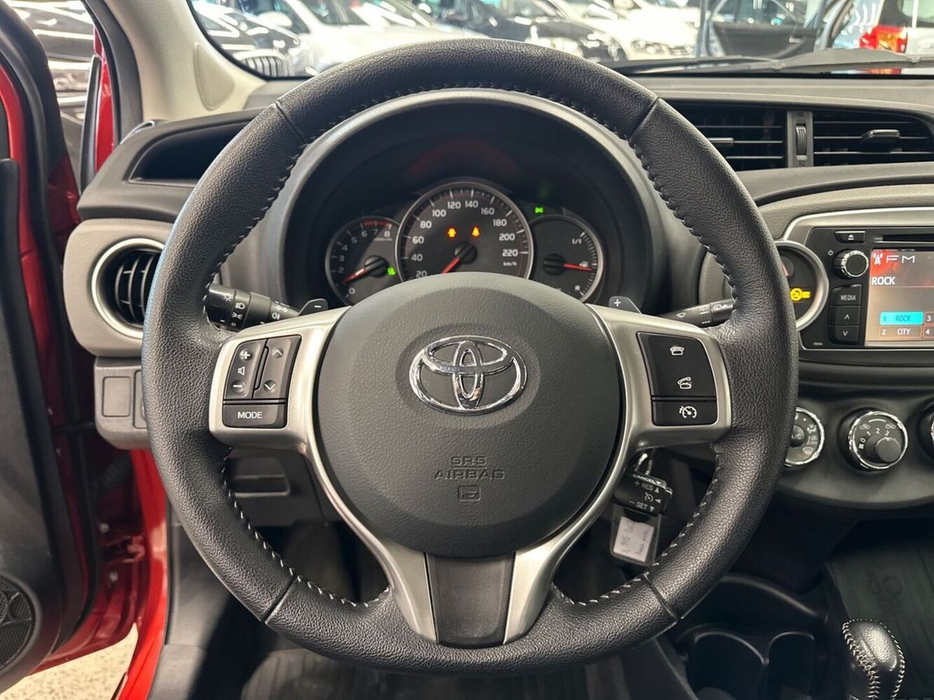 Toyota Yaris vaihtoauto