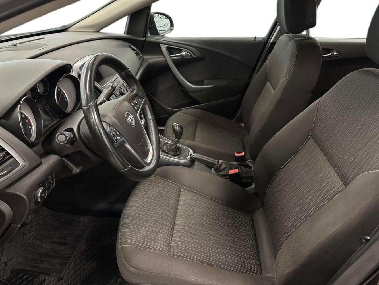 Opel Astra vaihtoauto