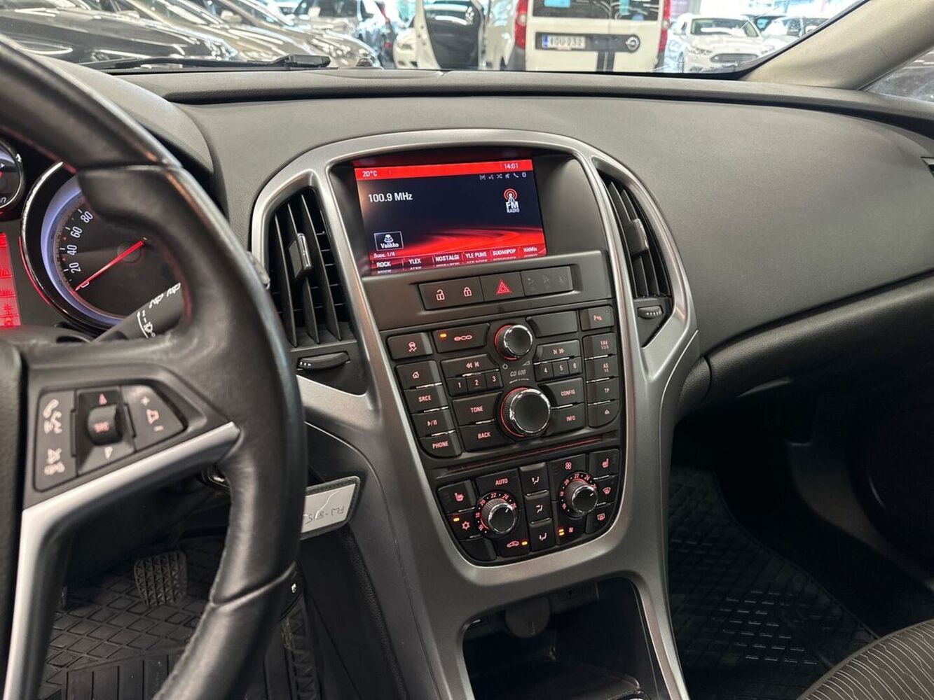 Opel Astra vaihtoauto