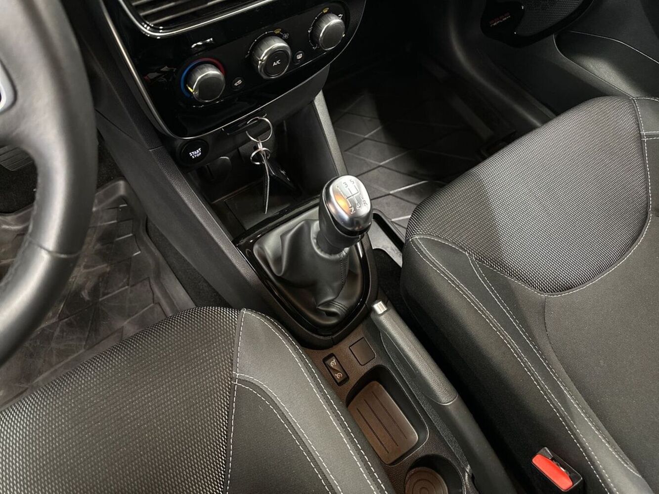 Renault Clio vaihtoauto