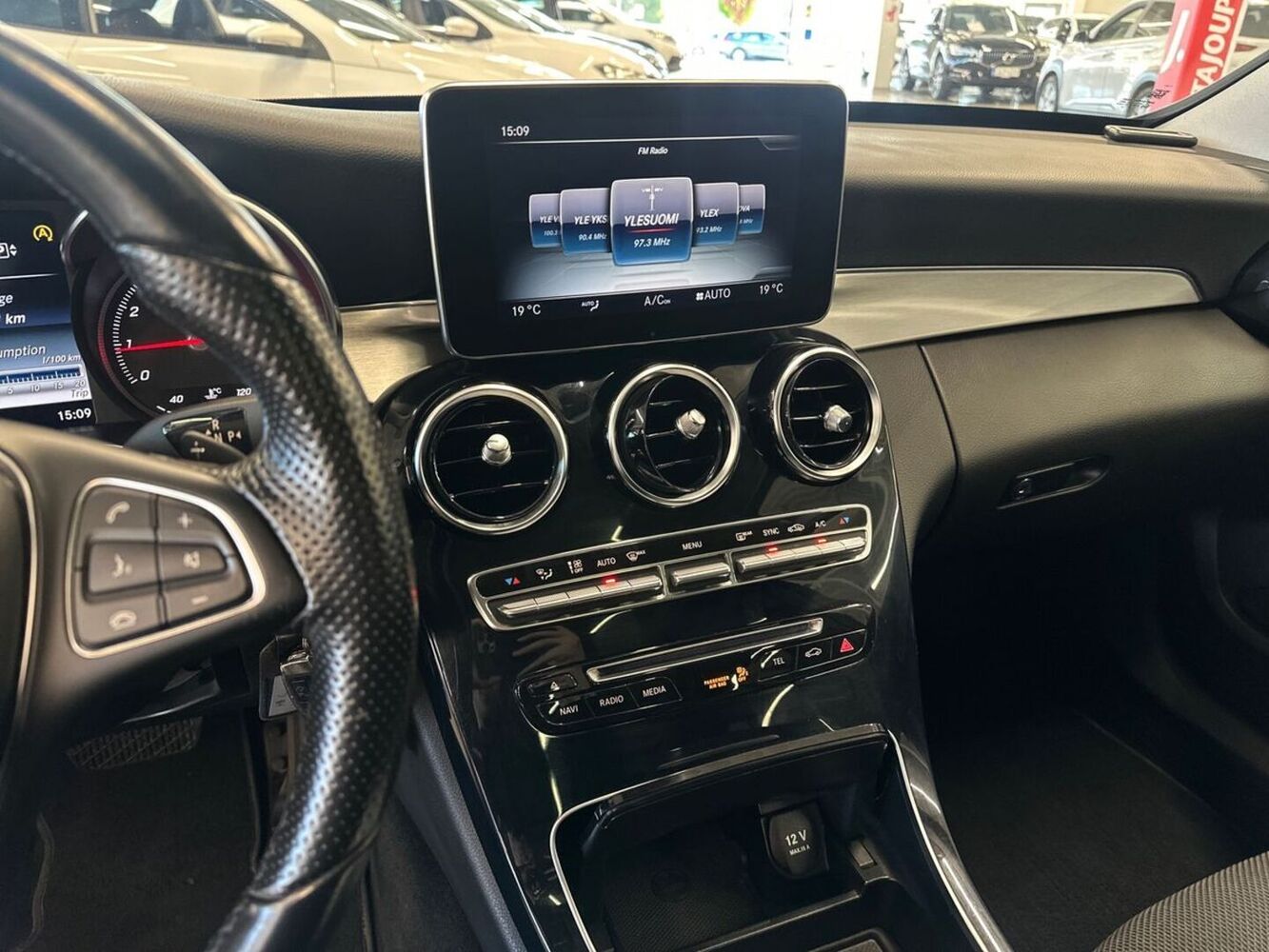 Mercedes-Benz C vaihtoauto