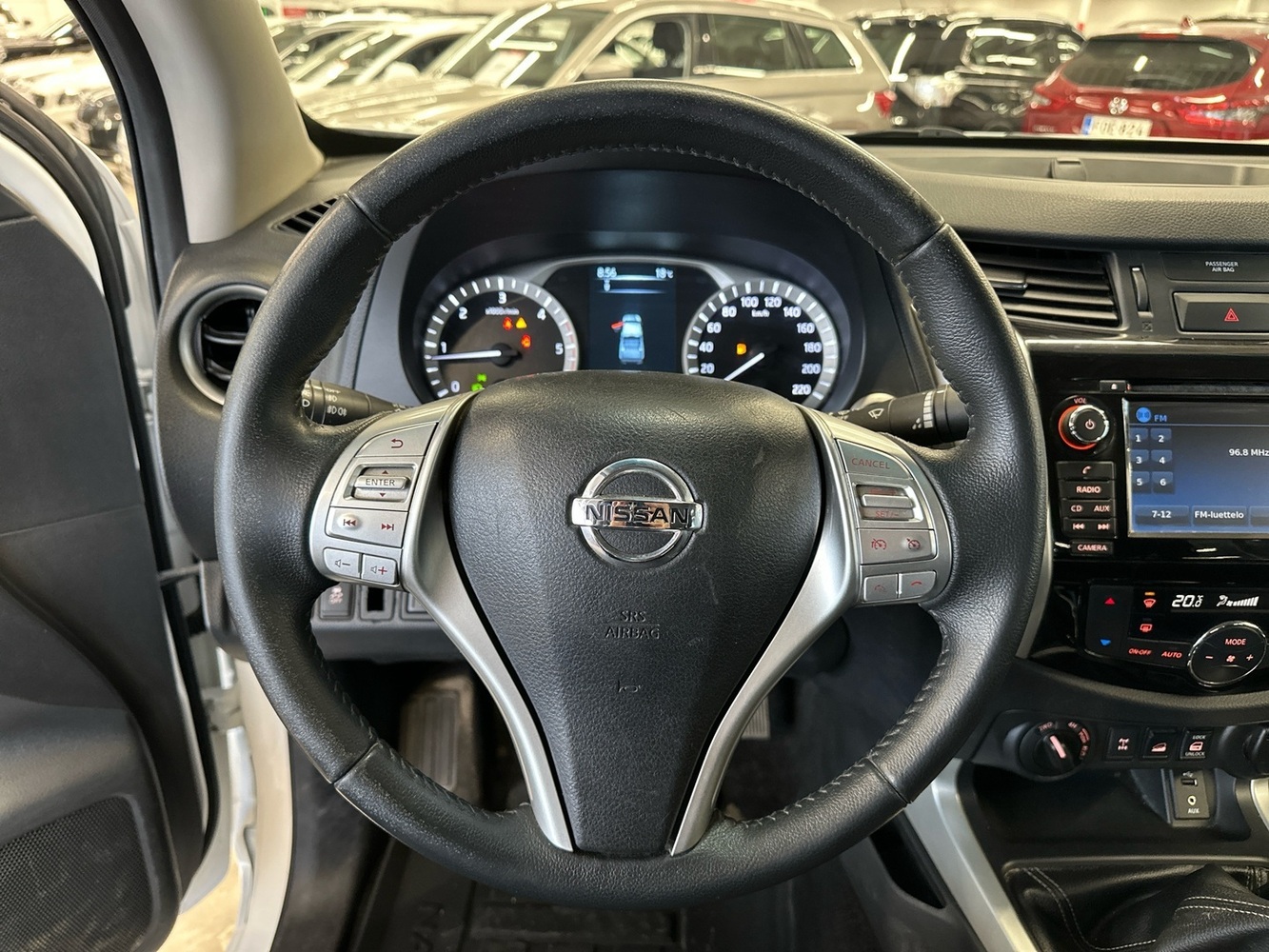 Nissan Navara vaihtoauto