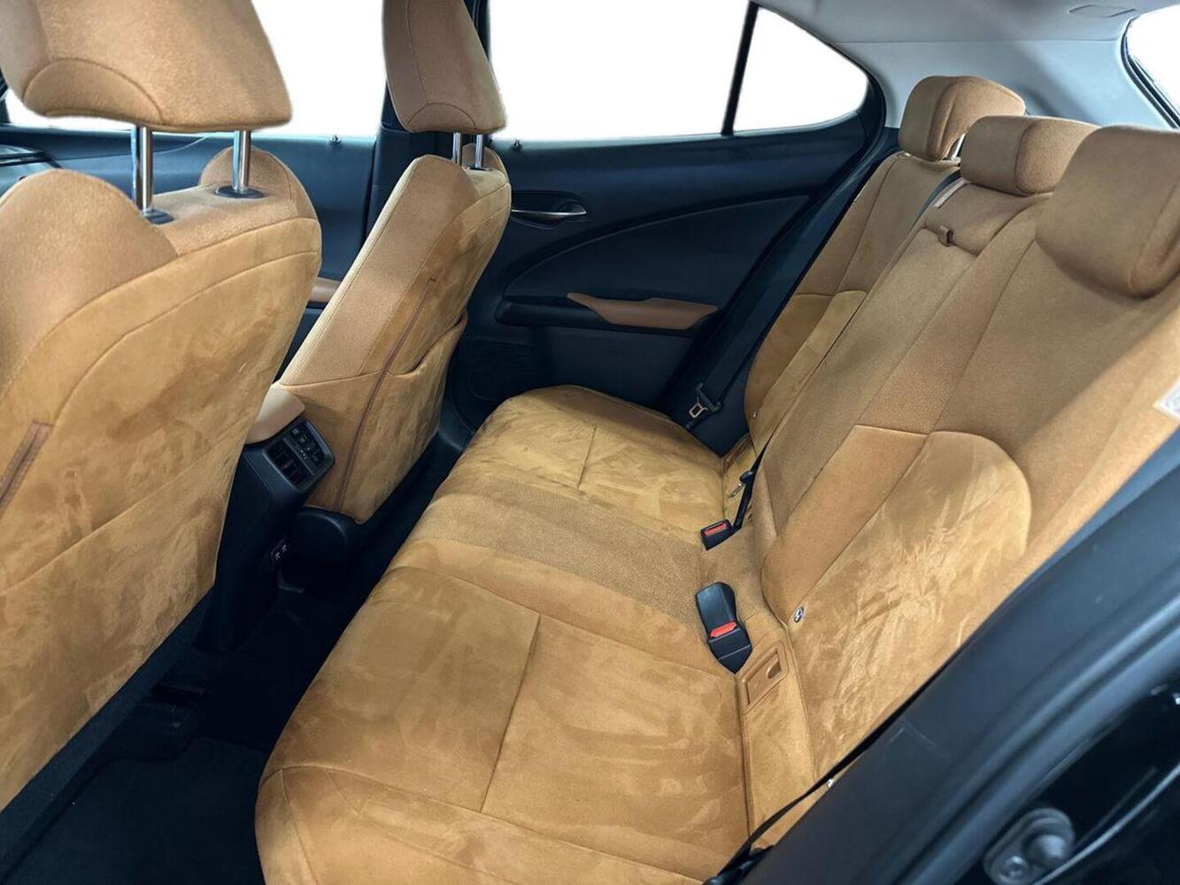 Lexus UX vaihtoauto