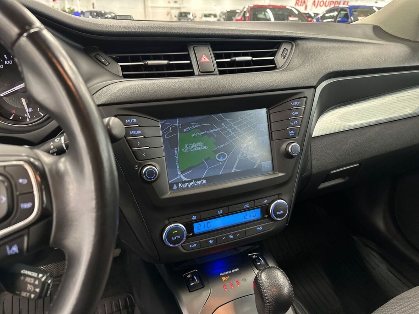 Toyota Avensis vaihtoauto