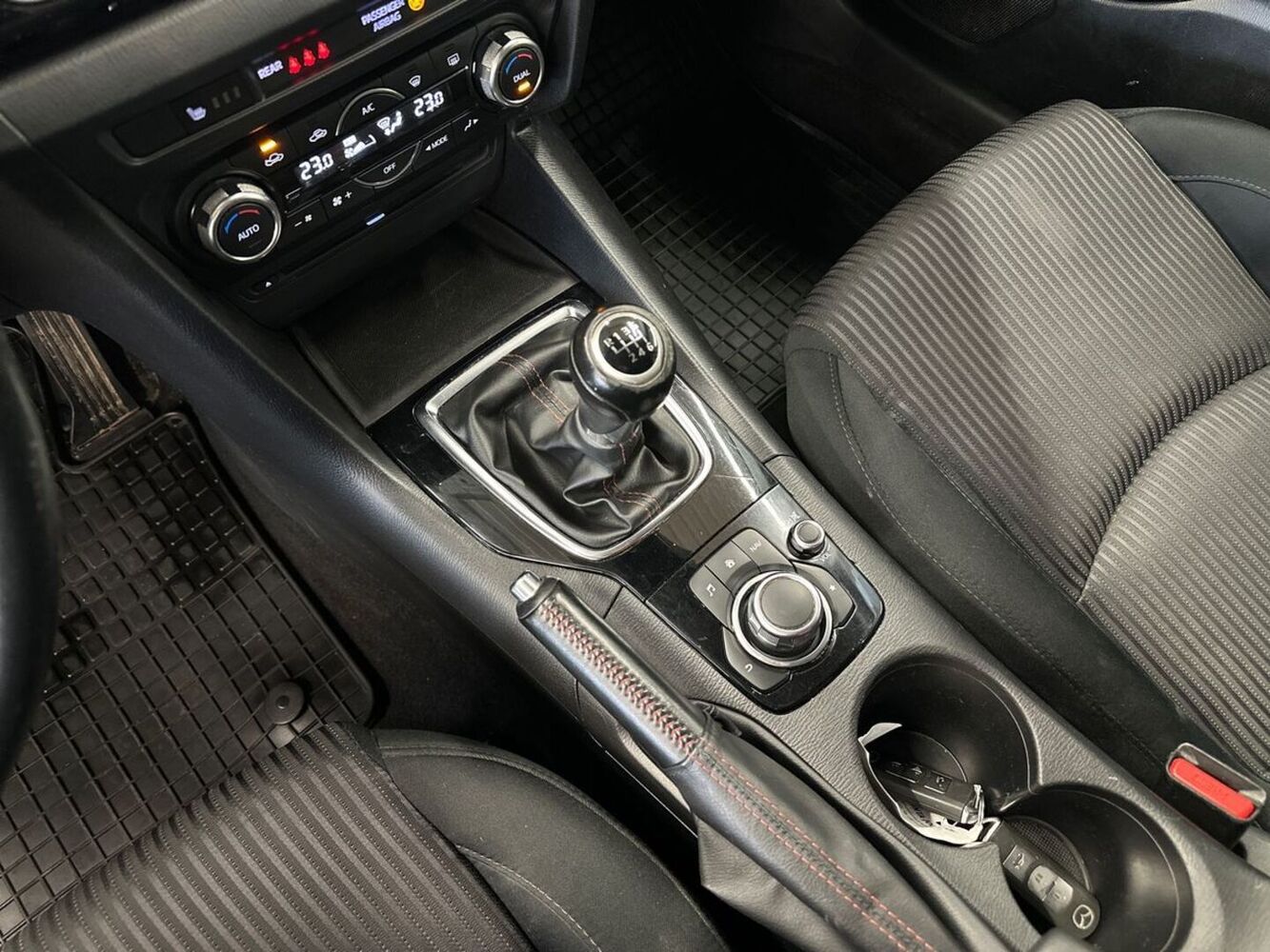 Mazda 3 vaihtoauto