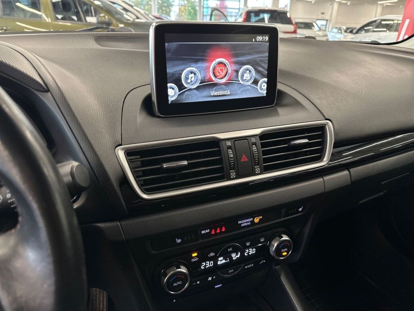 Mazda 3 vaihtoauto