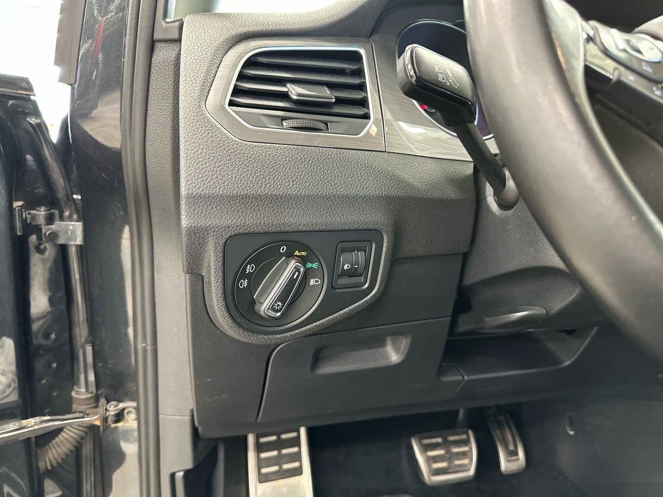 Volkswagen Golf Sportsvan vaihtoauto