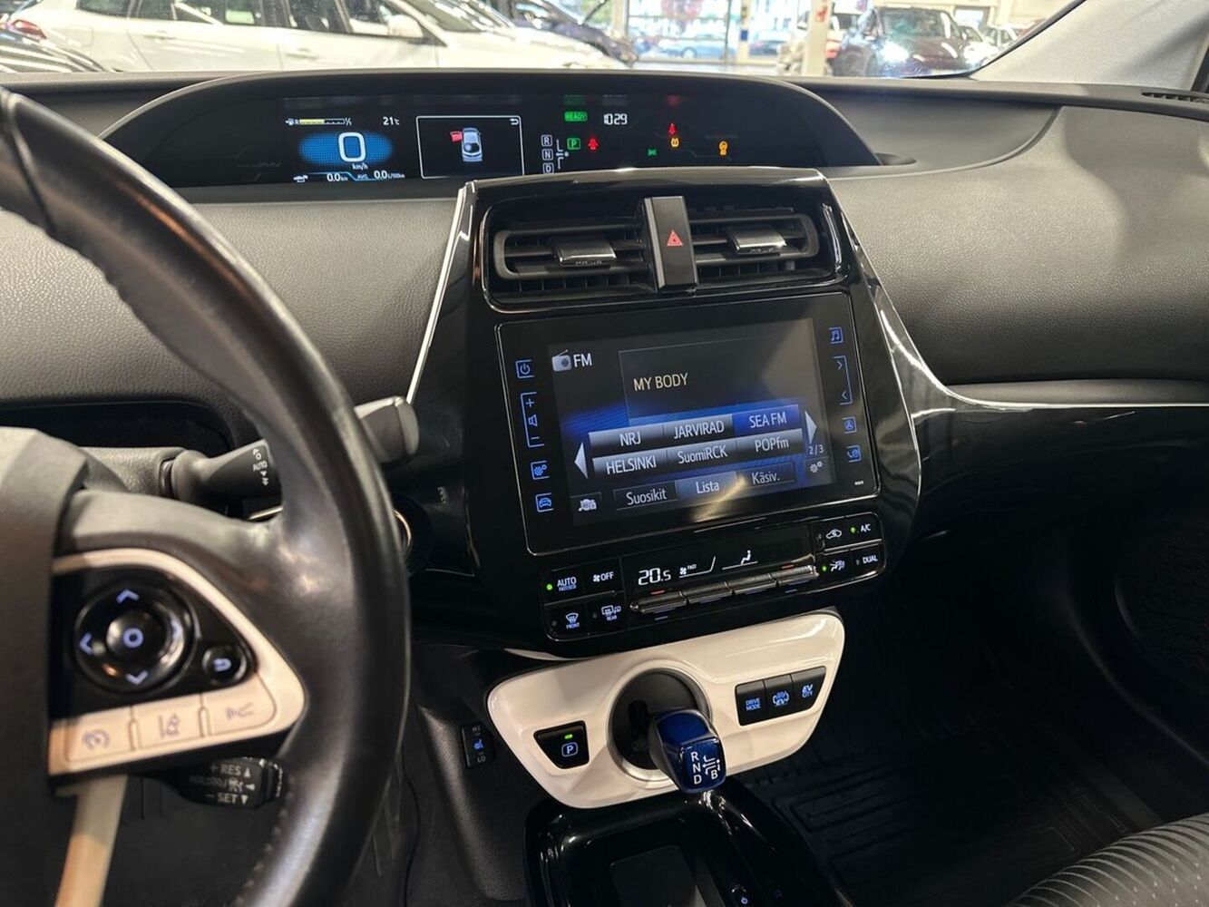 Toyota Prius Plug-in vaihtoauto