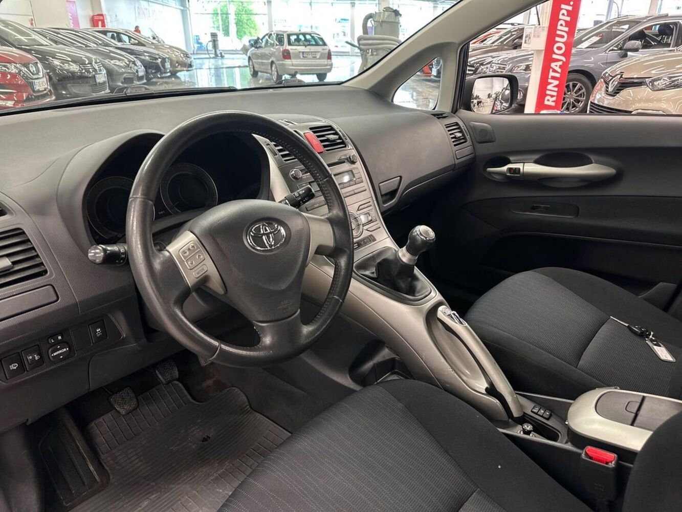 Toyota Auris vaihtoauto