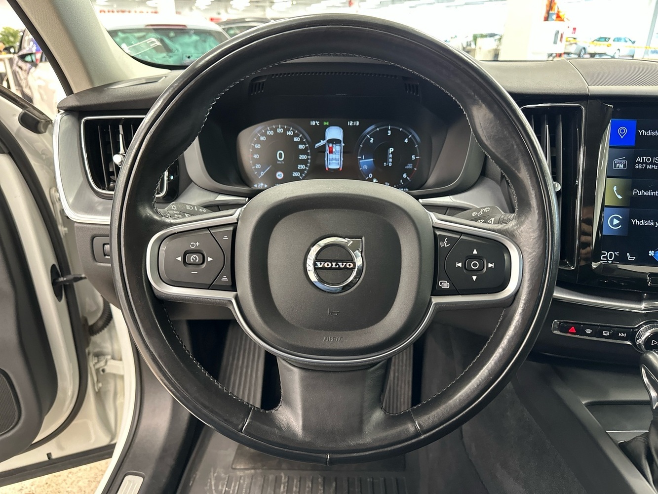 Volvo XC60 vaihtoauto