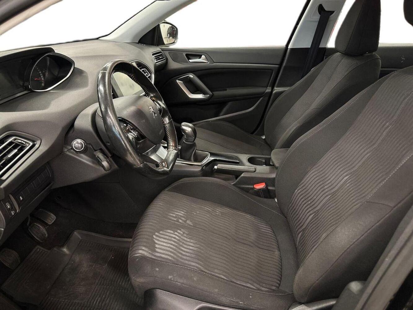 Peugeot 308 vaihtoauto
