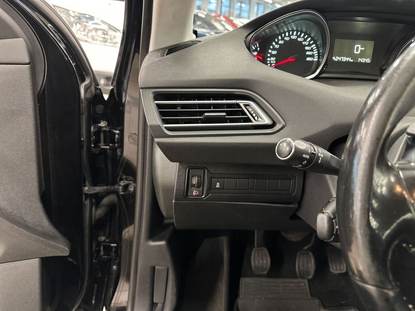 Peugeot 308 vaihtoauto