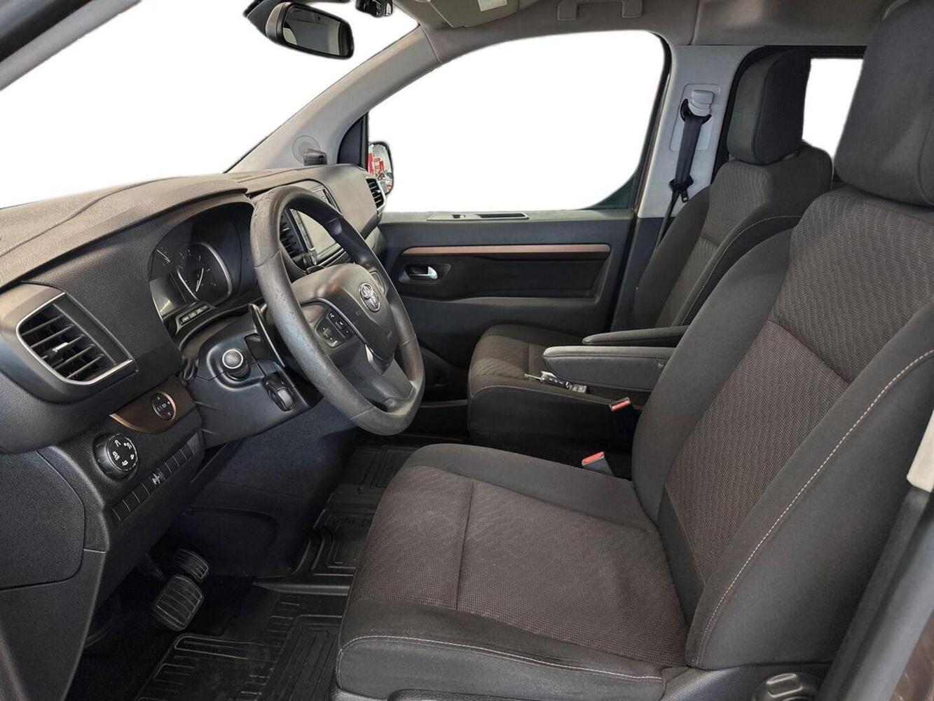 Toyota Proace Verso vaihtoauto