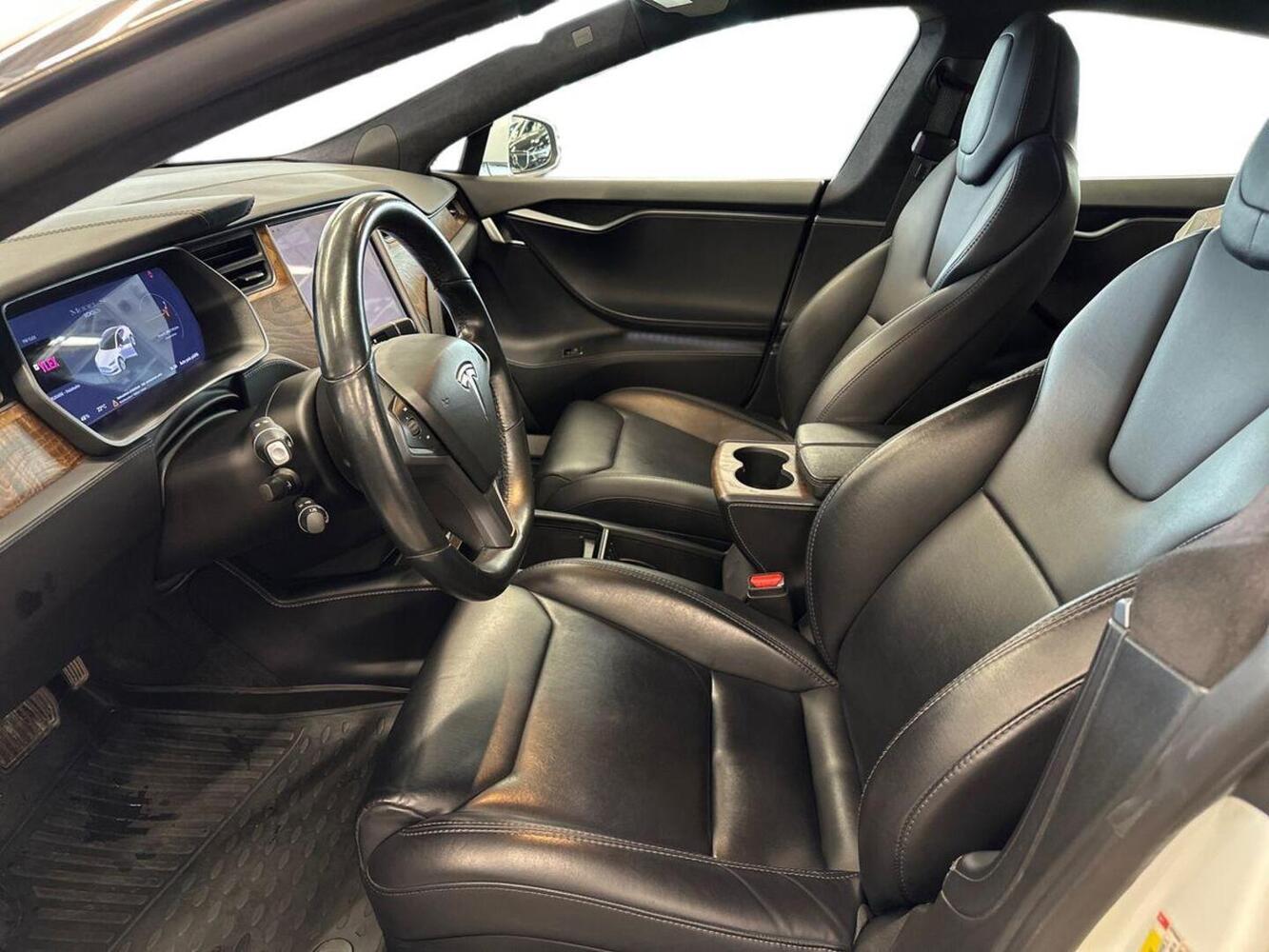 Tesla Model S vaihtoauto