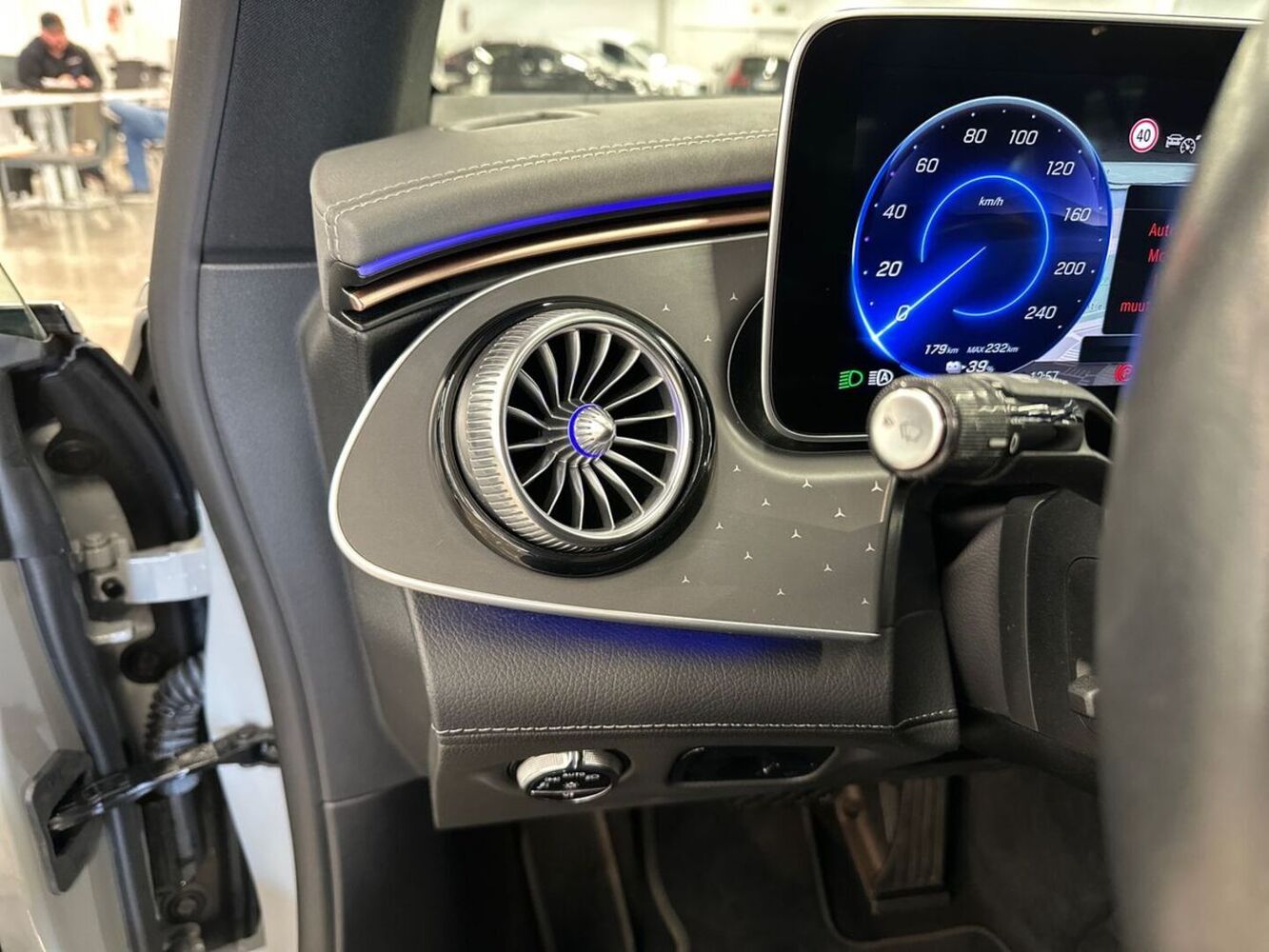 Mercedes-Benz EQE vaihtoauto