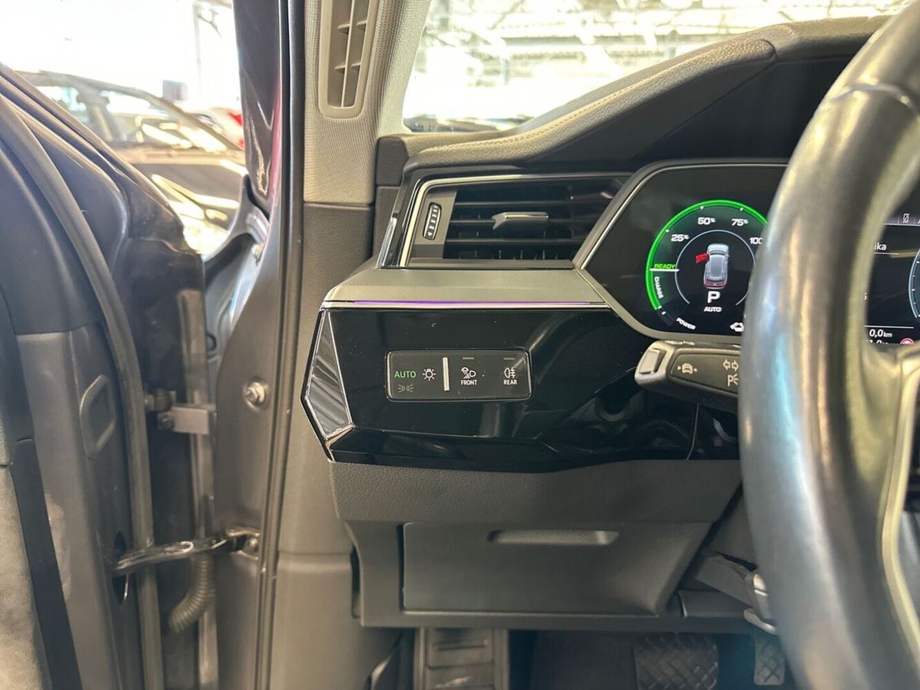 Audi e-tron vaihtoauto