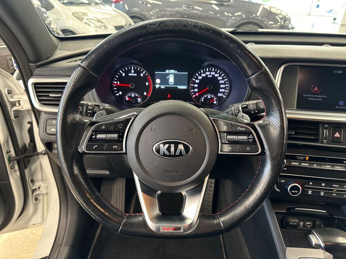 Kia Optima vaihtoauto