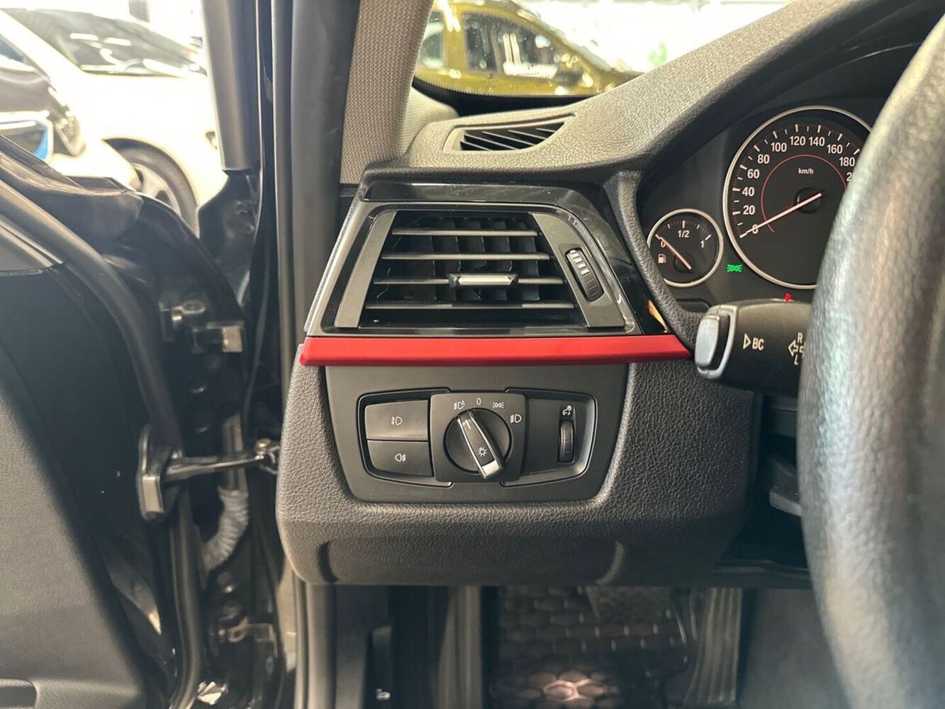 BMW 320 vaihtoauto
