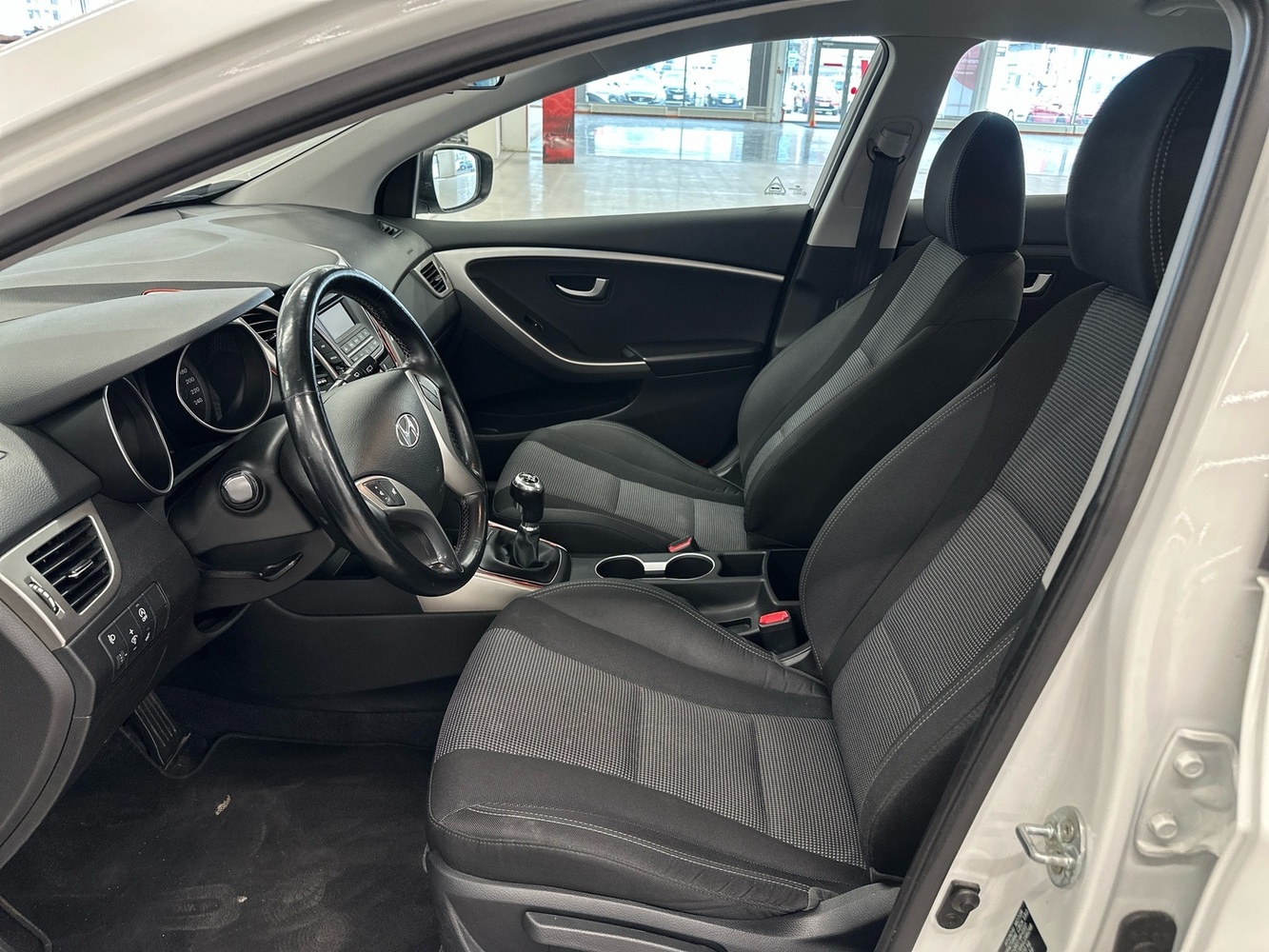 Hyundai i30 5d vaihtoauto