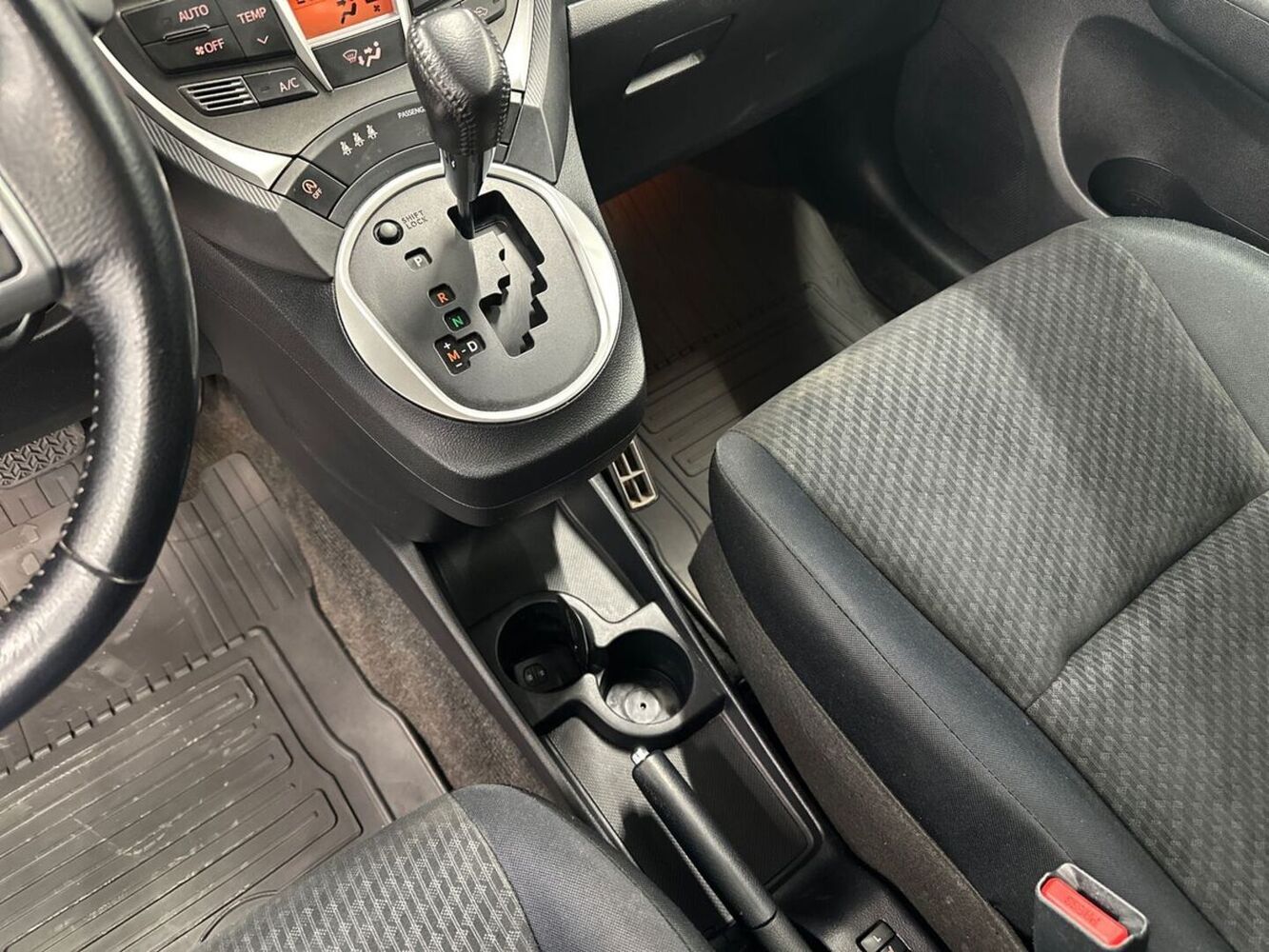 Toyota Verso-S vaihtoauto
