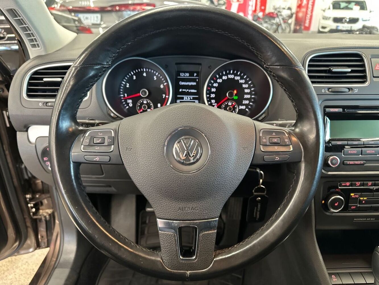 Volkswagen Golf vaihtoauto