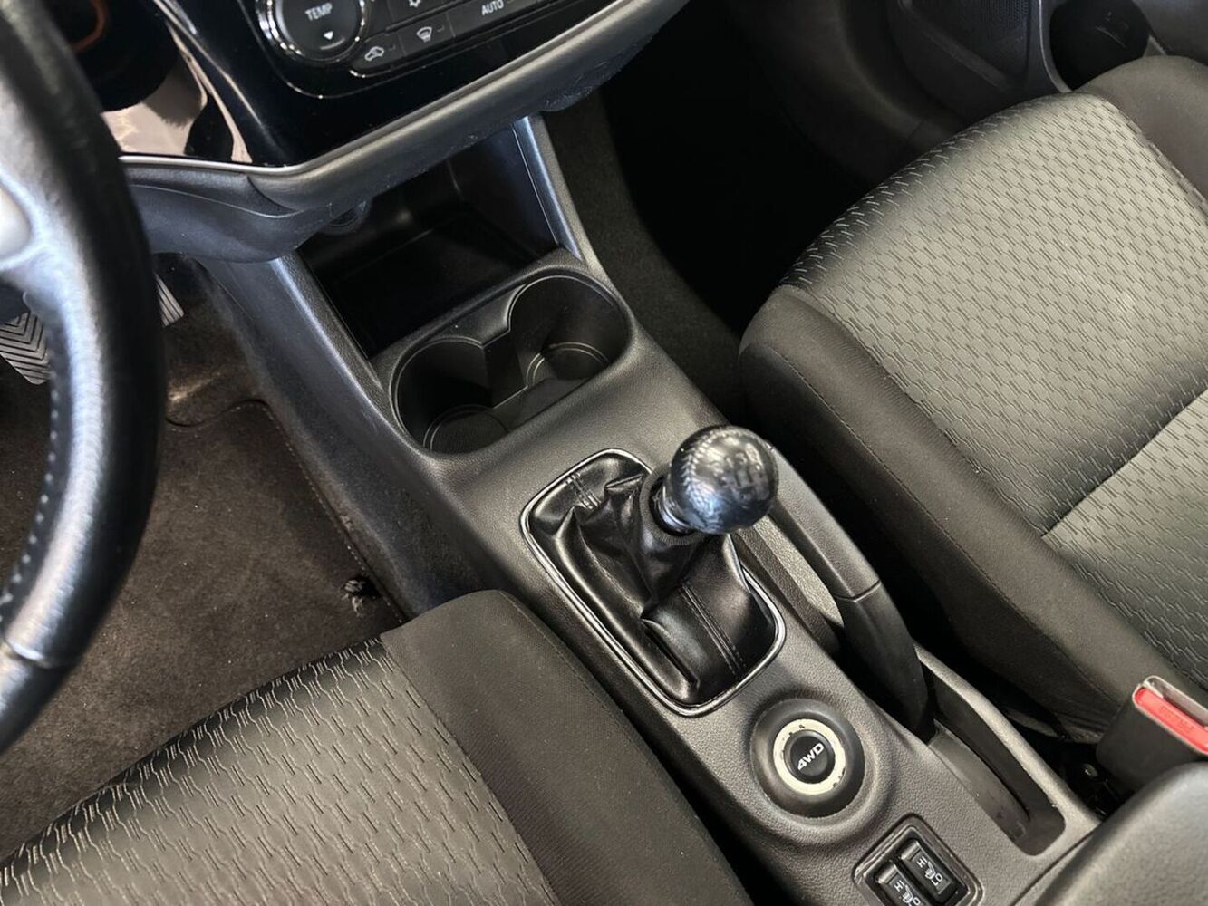 Mitsubishi Outlander vaihtoauto