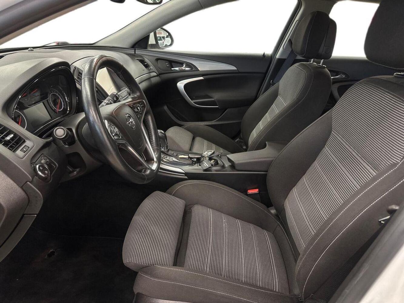 Opel Insignia vaihtoauto