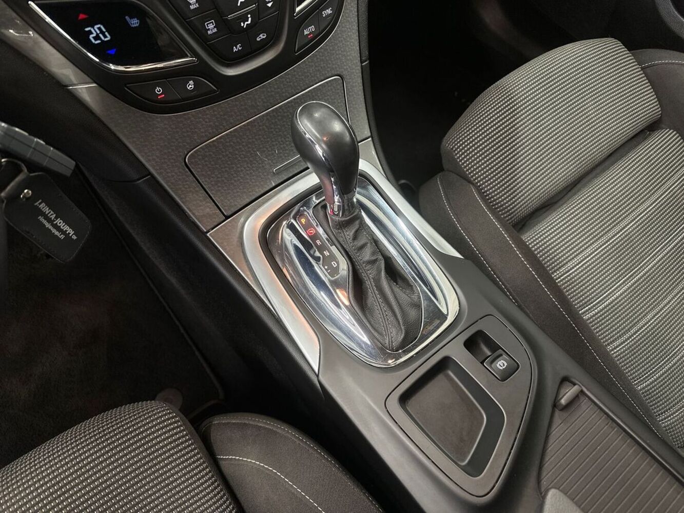 Opel Insignia vaihtoauto