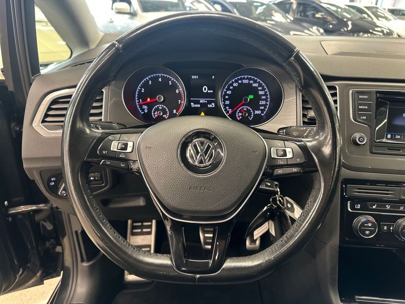 Volkswagen Golf Sportsvan vaihtoauto