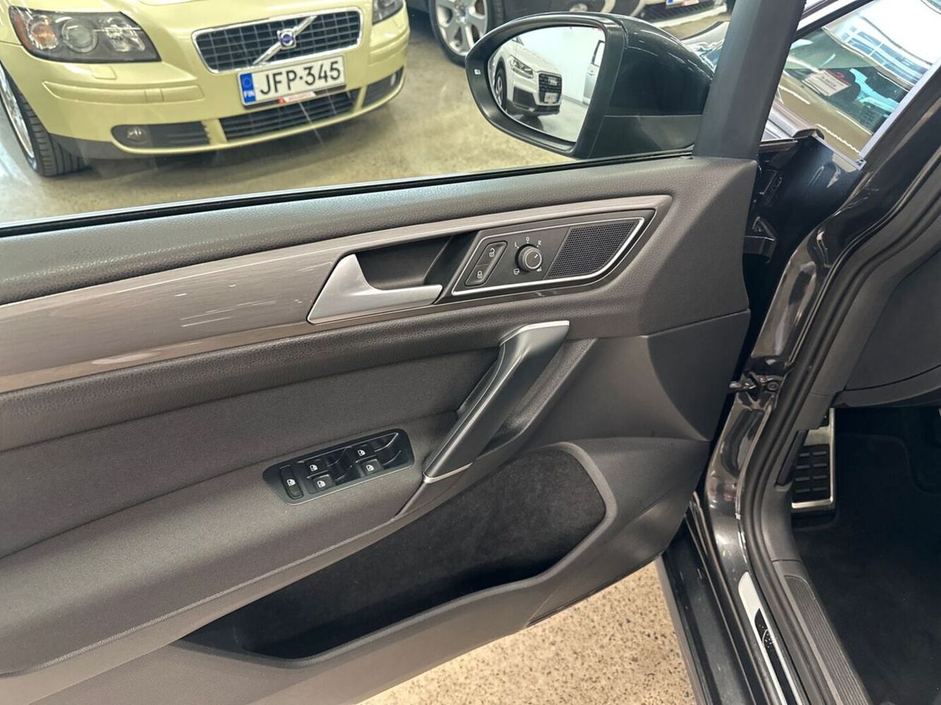 Volkswagen Golf Sportsvan vaihtoauto