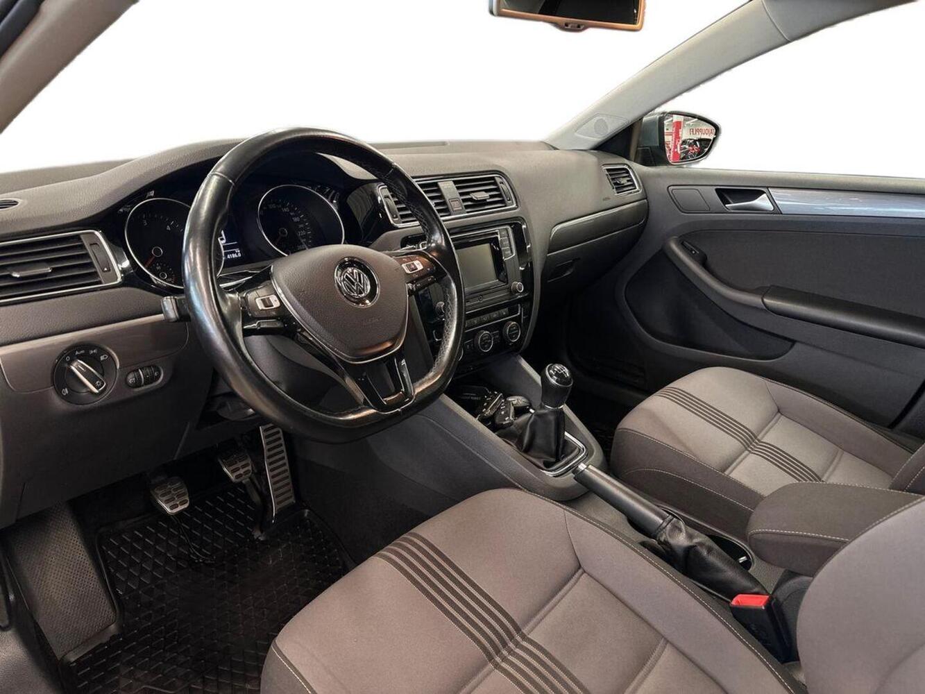 Volkswagen Jetta vaihtoauto