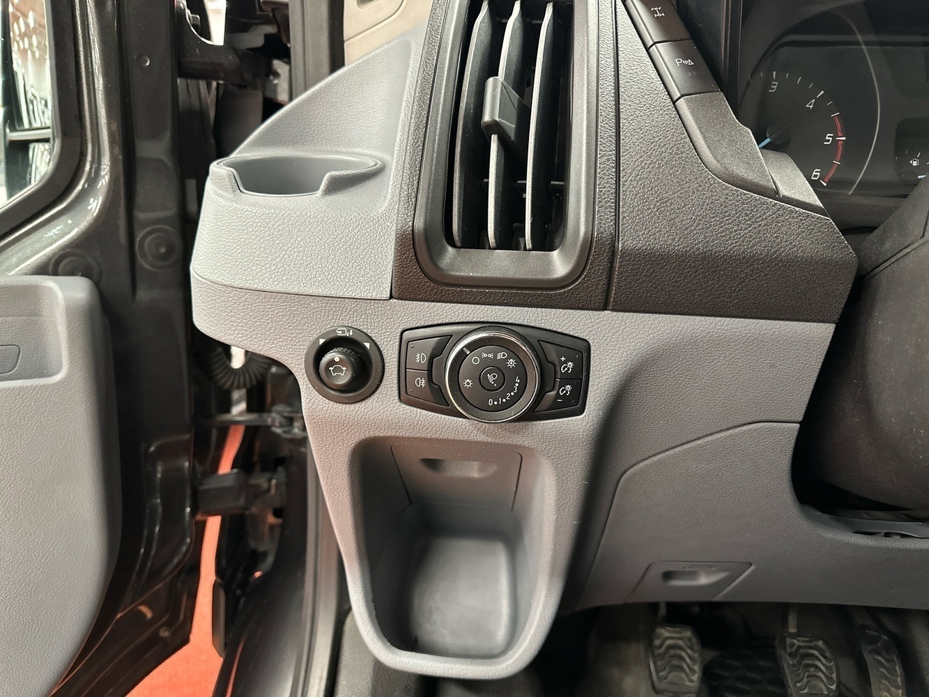 Ford Transit vaihtoauto