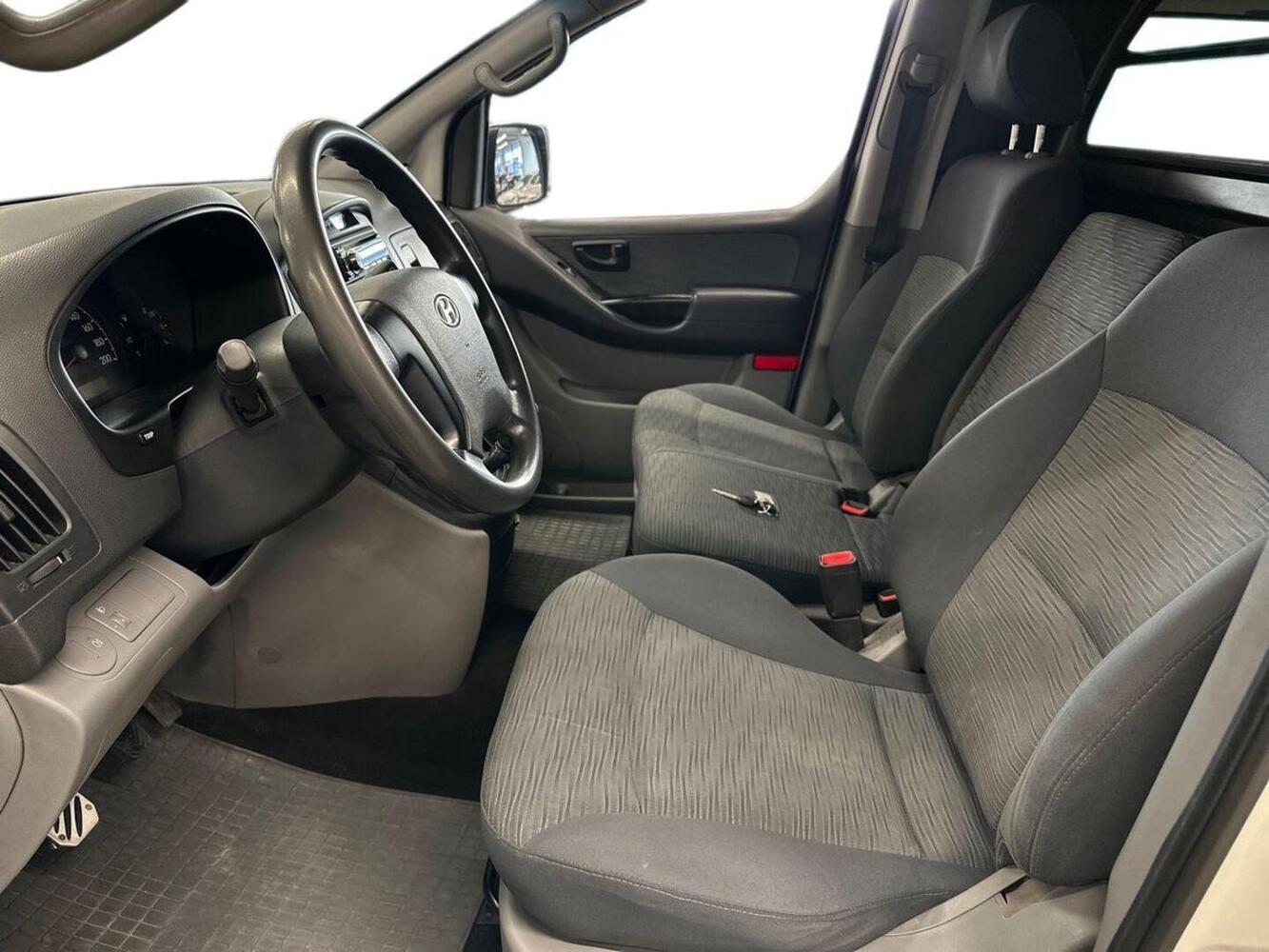 Hyundai H-1 vaihtoauto