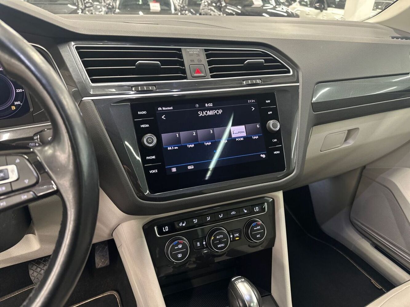 Volkswagen Tiguan vaihtoauto