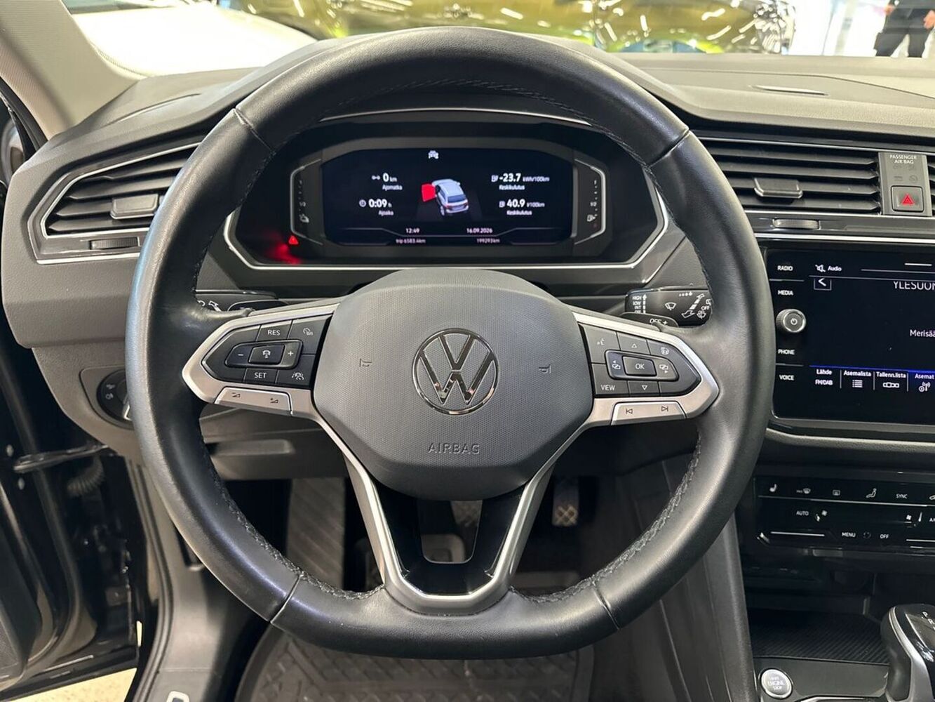 Volkswagen Tiguan vaihtoauto